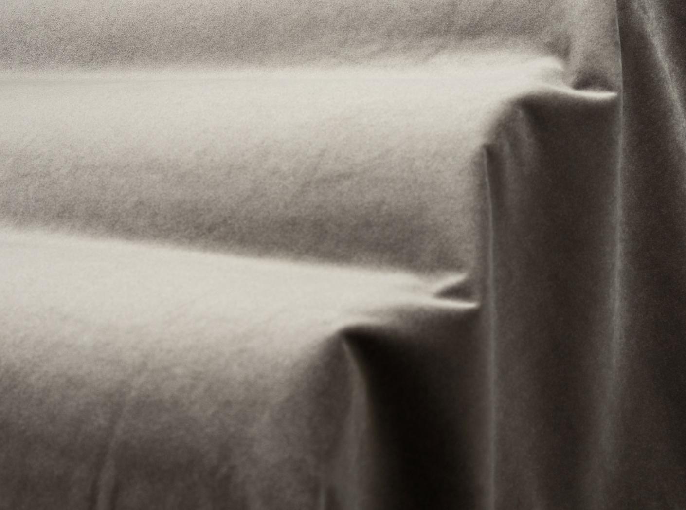 Fabric Grand Lazio Velvet 00V4 Warm grey Fabric Grand Lazio Velvet 00V4 Warm grey
