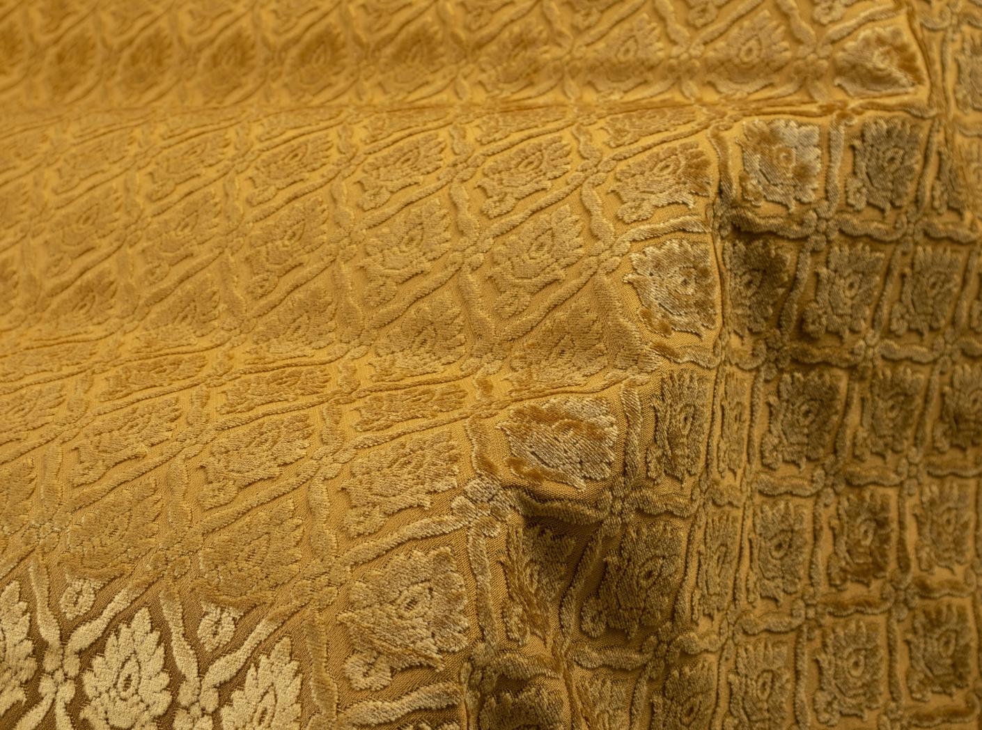 Fabric Mona 5 Gold Fabric Mona 5 Gold