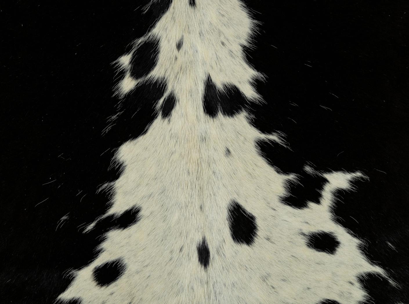 Cow hide Black/White with hair Cow hide Black/White with hair