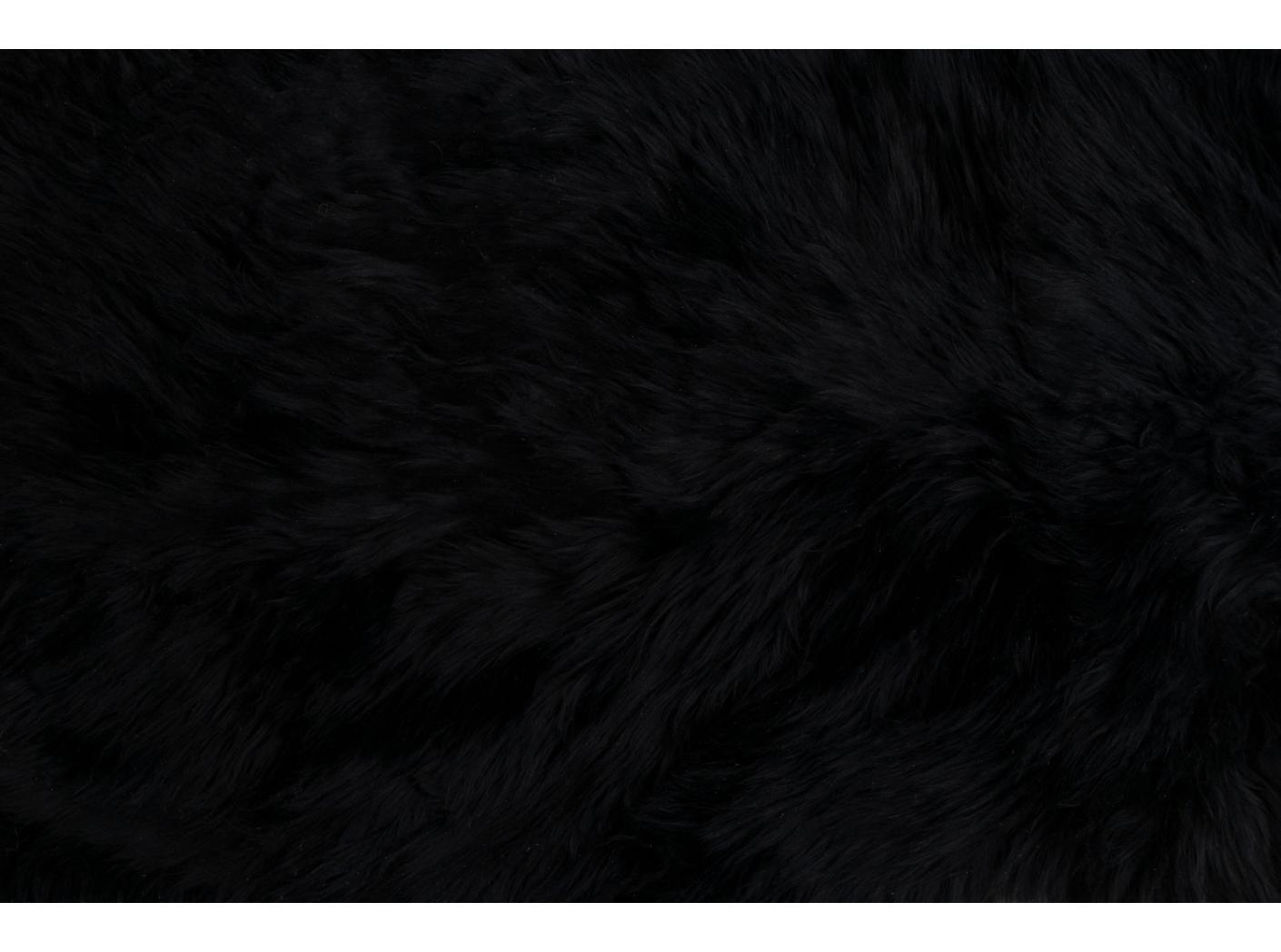 Lamb skin Black, apx 0,7 m2/hide Lamb skin Black, apx 0,7 m2/hide