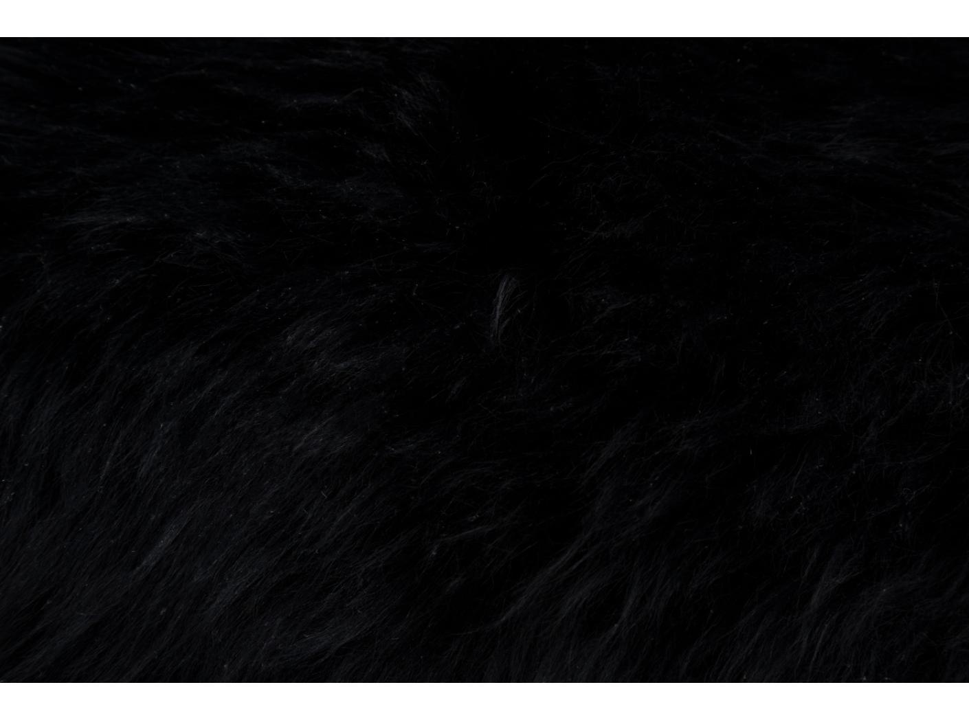 Lamb skin Black, apx 0,7 m2/hide Lamb skin Black, apx 0,7 m2/hide
