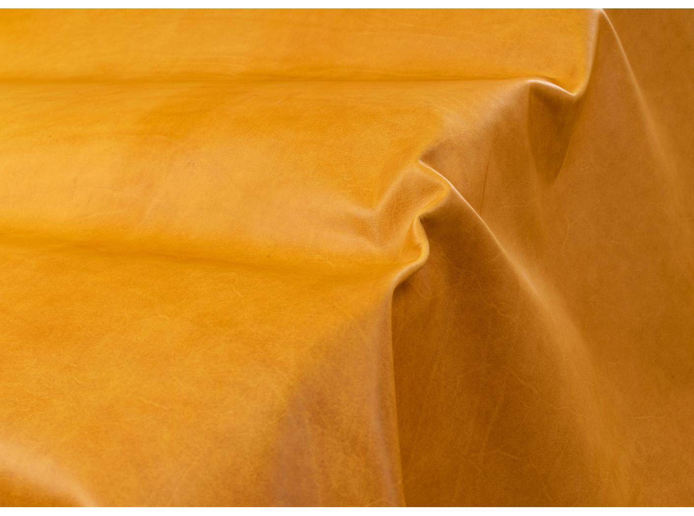 Leather Olive-tanned Vitoria Maple Leather Olive-tanned Vitoria Maple