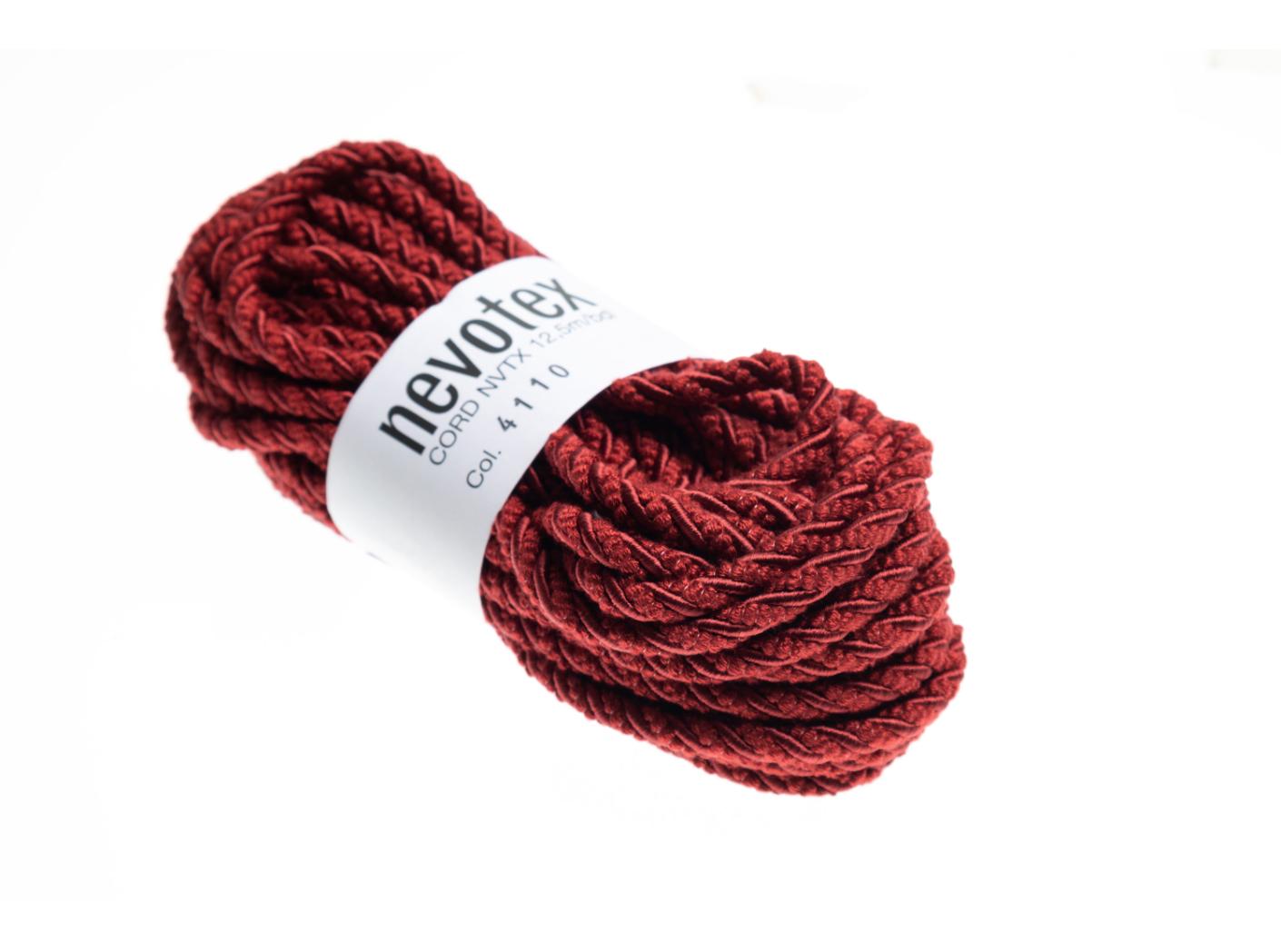 Cord NVTX matt/shiny 4110 Red, 12,5m/fp Cord NVTX matt/shiny 4110 Red, 12,5m/fp
