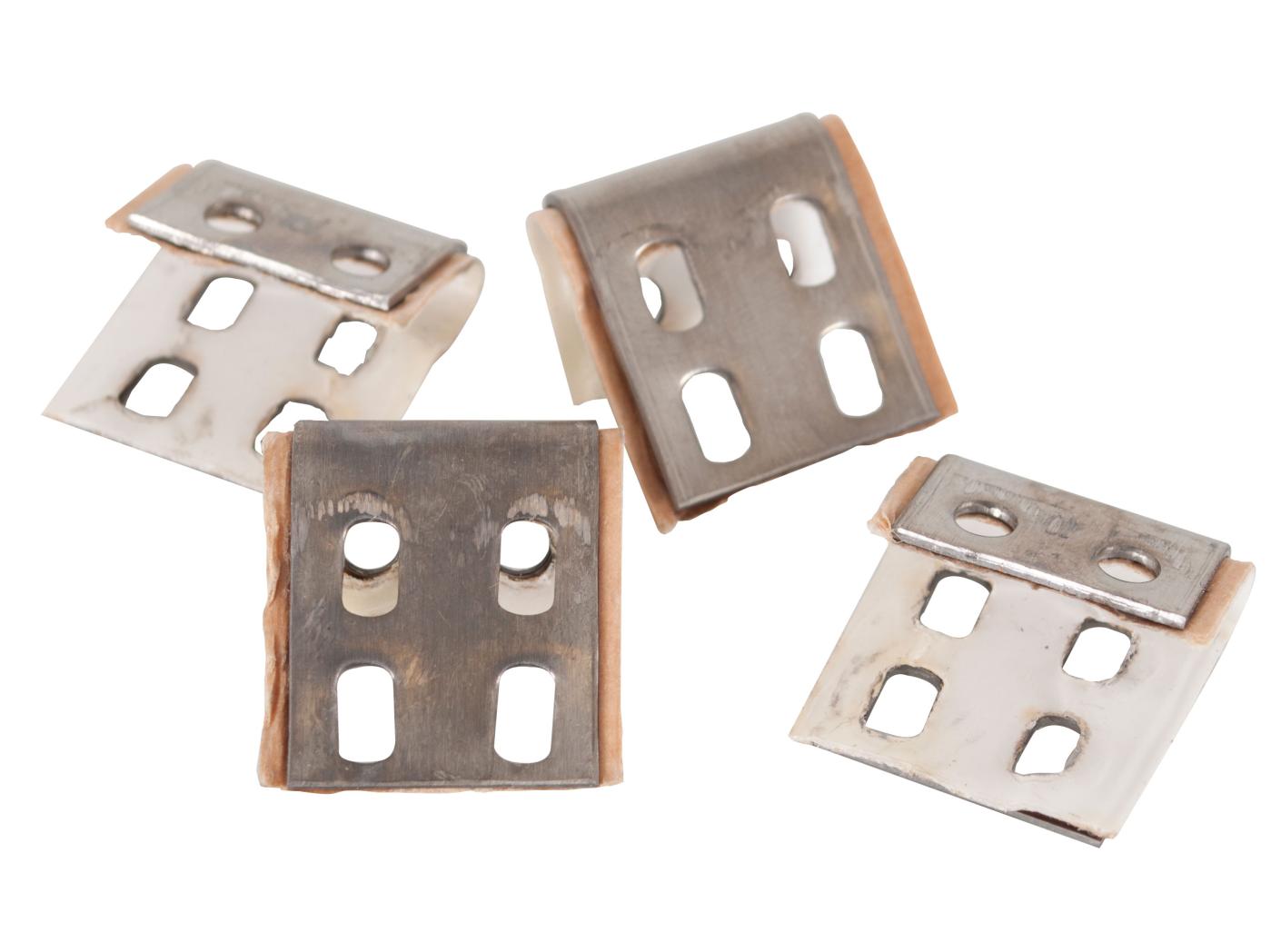 Clips 51 to nosag with 4 holes, 1000pc/fp Clips 51 to nosag with 4 holes, 1000pc/fp