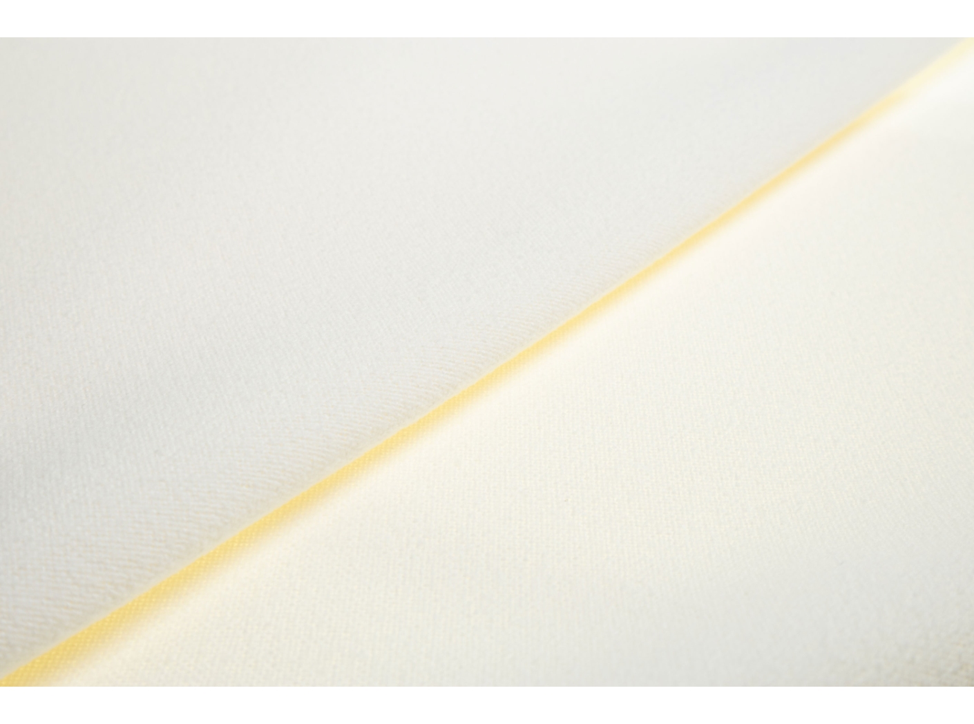 Fabric Pod CS 0001 White Fabric Pod CS 0001 White