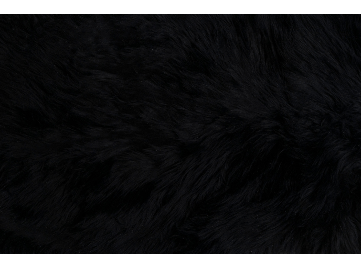 Lamb skin Black, apx 0,7 m2/hide Lamb skin Black, apx 0,7 m2/hide