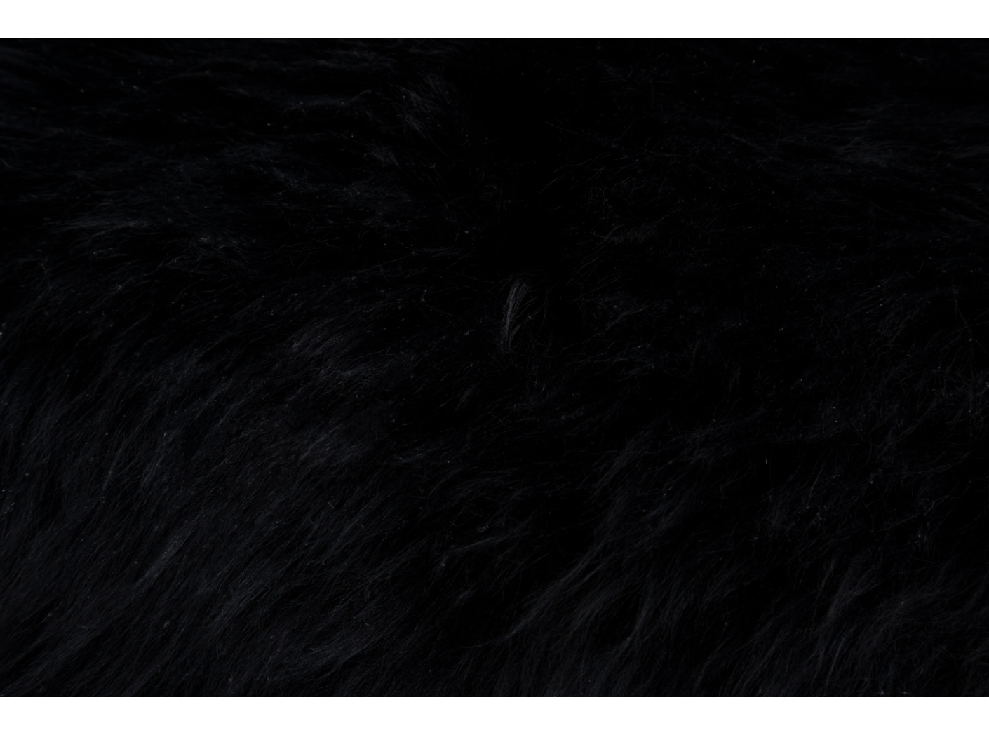 Lamb skin Black, apx 0,7 m2/hide Lamb skin Black, apx 0,7 m2/hide