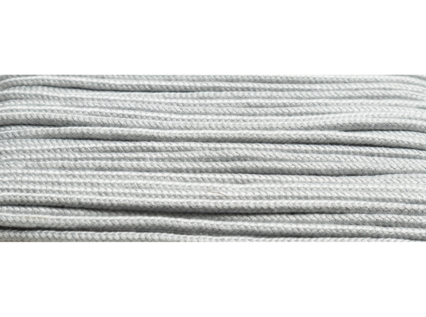 Piping cord NVTX 810 Silver, 25m/fp Piping cord NVTX 810 Silver, 25m/fp